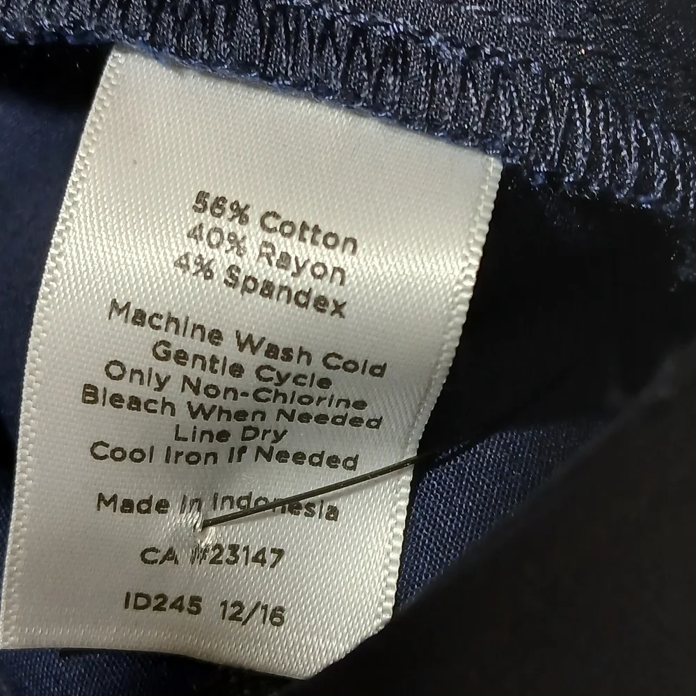Talbots Pants Chelsea Crop Navy Blue Bi-Stretch High-Waist Straight Leg - Picture 5 of 6